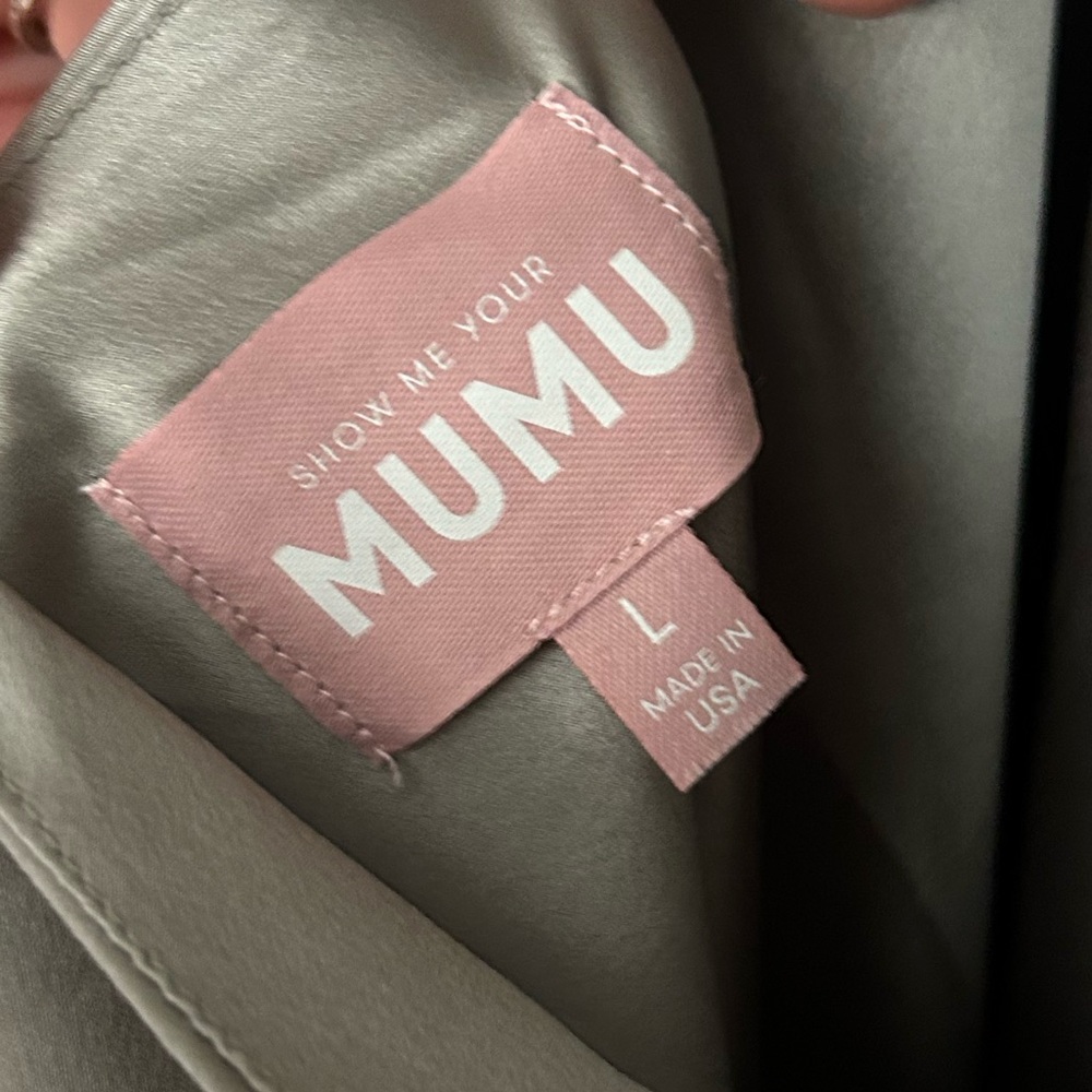 Show me your mumu jasmine maxi Moss Green Luxe‎ Satin halter dress - Picture 4 of 6